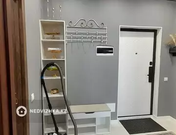 2-комнатная квартира, этаж 5 из 5, 43 м², На длительный срок
