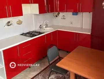 3-комнатная квартира, этаж 6 из 8, 85 м², Посуточно