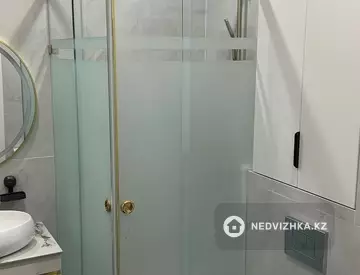 1-комнатная квартира, этаж 5 из 6, 40 м², По часам