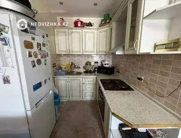 2-комнатная квартира, этаж 10 из 13, 45 м²