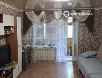 3-комнатная квартира, этаж 6 из 6, 57 м²