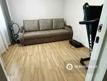 4-комнатная квартира, этаж 3 из 5, 62 м²
