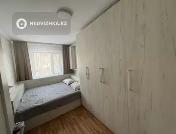 4-комнатная квартира, этаж 3 из 5, 62 м²