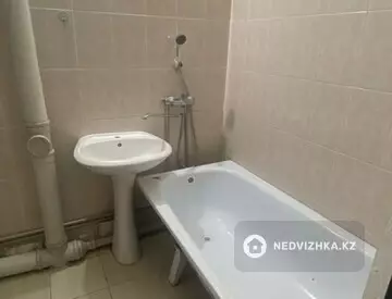 1-комнатная квартира, этаж 4 из 9, 33 м²