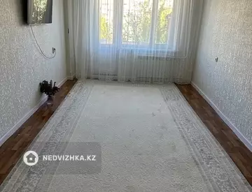 3-комнатная квартира, этаж 3 из 5, 58 м²