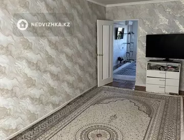 3-комнатная квартира, этаж 3 из 5, 58 м²