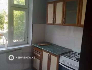 2-комнатная квартира, этаж 2 из 2, 60 м², На длительный срок
