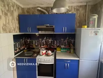 1-комнатная квартира, этаж 3 из 5, 32 м²