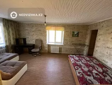1-комнатная квартира, этаж 3 из 5, 32 м²