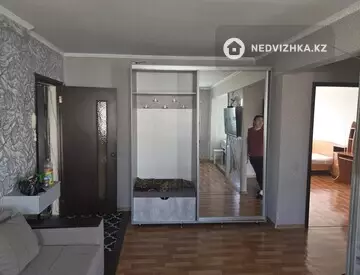 2-комнатная квартира, этаж 5 из 5, 50 м², На длительный срок