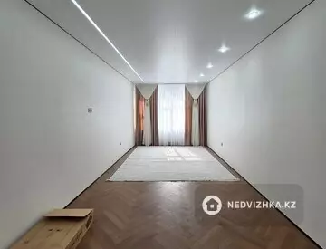 3-комнатная квартира, этаж 7 из 10, 110 м²