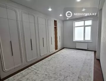 3-комнатная квартира, этаж 7 из 10, 110 м²