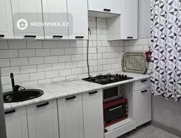 3-комнатная квартира, этаж 5 из 5, 48 м²