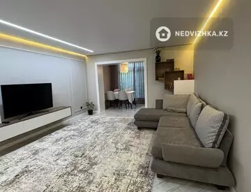 2-комнатная квартира, этаж 2 из 4, 60 м², На длительный срок