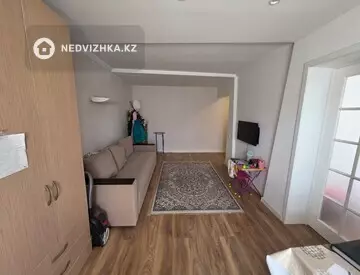 1-комнатная квартира, этаж 4 из 5, 31 м²