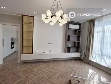 4-комнатная квартира, этаж 12 из 12, 136 м²