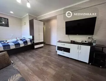 1-комнатная квартира, этаж 4 из 5, 32 м²