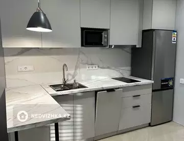 1-комнатная квартира, этаж 5 из 10, 33 м², На длительный срок