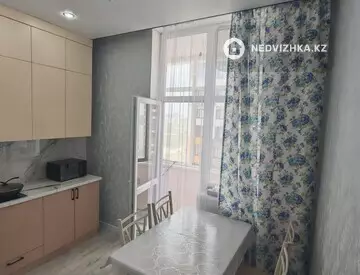 1-комнатная квартира, этаж 14 из 17, 40 м², На длительный срок