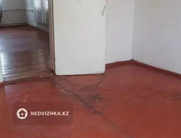3-комнатная квартира, этаж 2 из 2, 100 м², На длительный срок