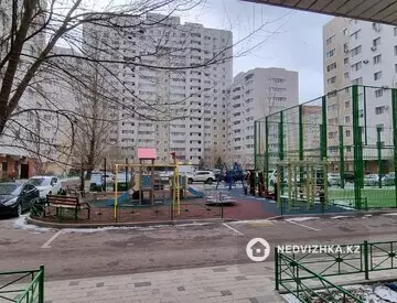 2-комнатная квартира, этаж 17 из 18, 91 м², На длительный срок