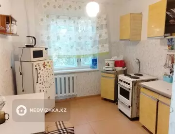 3-комнатная квартира, этаж 6 из 9, 62 м²