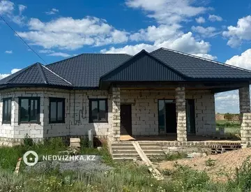 5-комнатный дом, 10 соток, 170 м²