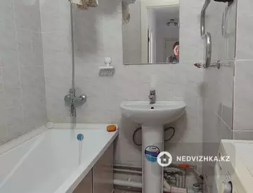 2-комнатная квартира, этаж 3 из 12, 58 м², На длительный срок