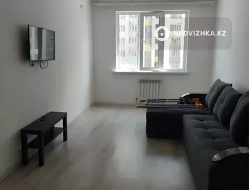 2-комнатная квартира, этаж 3 из 12, 58 м², На длительный срок