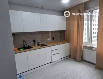 2-комнатная квартира, этаж 5 из 9, 54 м², На длительный срок