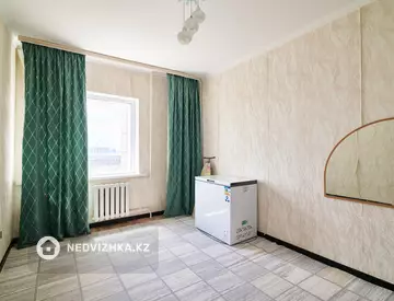 4-комнатная квартира, этаж 3 из 5, 89 м²