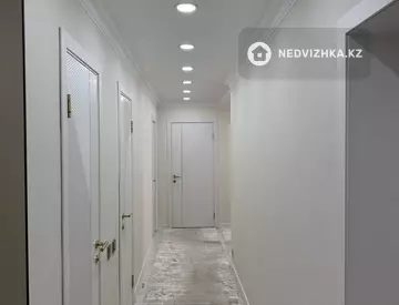 4-комнатная квартира, этаж 9 из 12, 98 м²