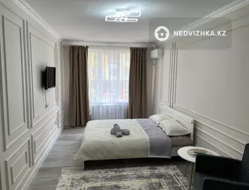 1-комнатная квартира, этаж 2 из 9, 40 м², Посуточно