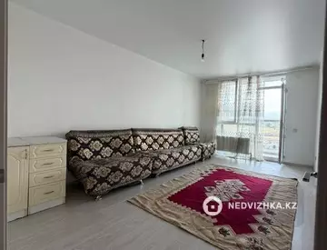 3-комнатная квартира, этаж 6 из 10, 100 м², На длительный срок