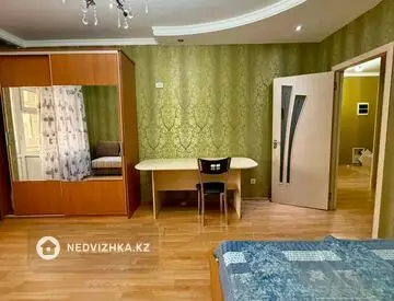 1-комнатная квартира, этаж 5 из 10, 50 м²