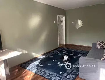 2-комнатная квартира, этаж 2 из 5, 42 м²