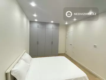 2-комнатная квартира, этаж 12 из 16, 60 м², Посуточно