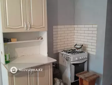 1-комнатная квартира, этаж 2 из 5, 18 м², На длительный срок