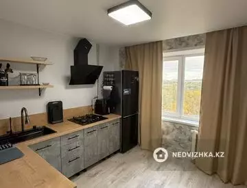 1-комнатная квартира, этаж 4 из 6, 34 м²