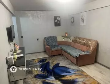 2-комнатная квартира, этаж 3 из 5, 46 м², Посуточно