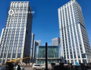 4-комнатная квартира, этаж 9 из 20, 109 м²