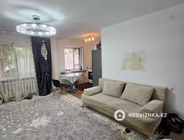 3-комнатная квартира, этаж 1 из 5, 55 м²