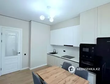 1-комнатная квартира, этаж 4 из 9, 51 м²
