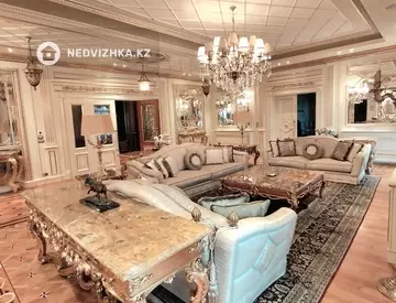 6-комнатный дом, 65 соток, 1 670 м²