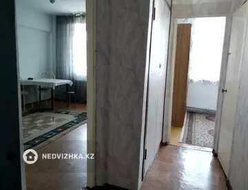 1-комнатная квартира, этаж 4 из 5, 37 м²