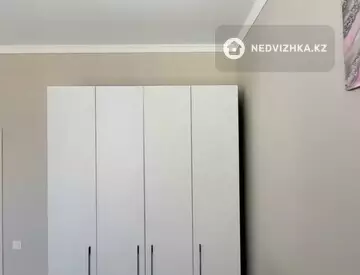 2-комнатная квартира, этаж 11 из 12, 65 м², На длительный срок
