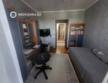 3-комнатная квартира, этаж 4 из 5, 63 м²