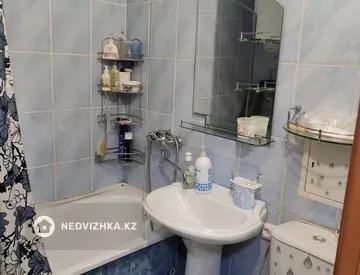 2-комнатная квартира, этаж 3 из 5, 42 м²