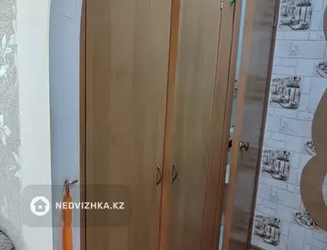 2-комнатная квартира, этаж 3 из 5, 42 м²