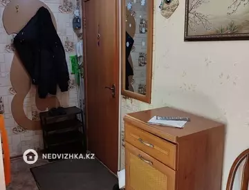 2-комнатная квартира, этаж 3 из 5, 42 м²